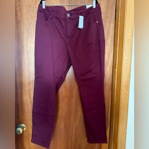 NWT Lane Bryant Women’s Mid-Rise Skinny Pants, Maroon, Size 18